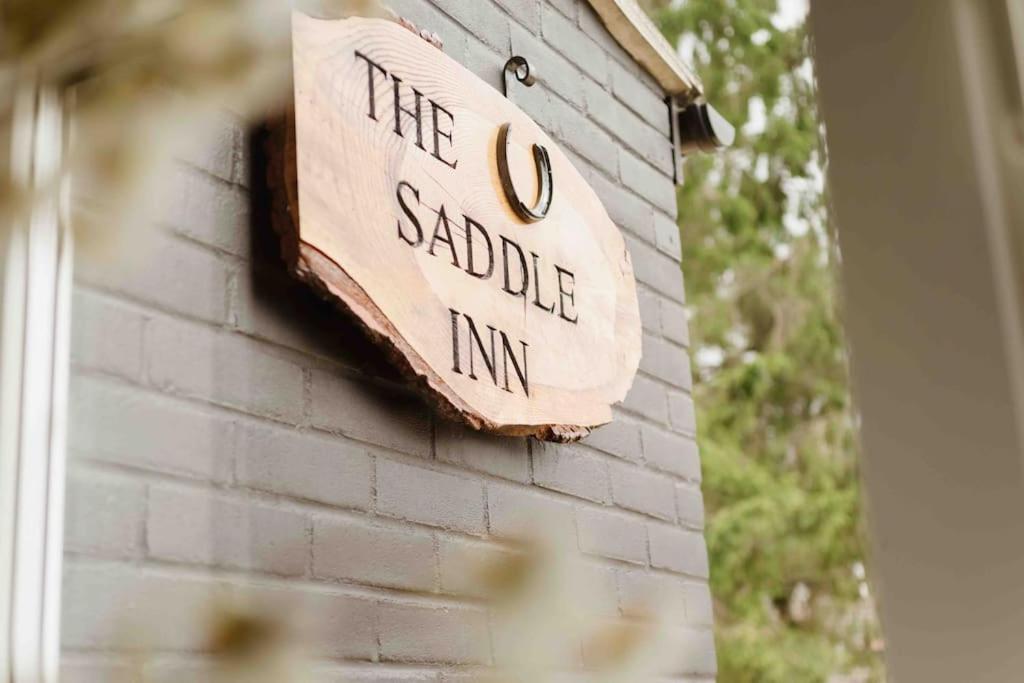 The Saddle Inn, Snetterton Circuit NWI Extérieur photo